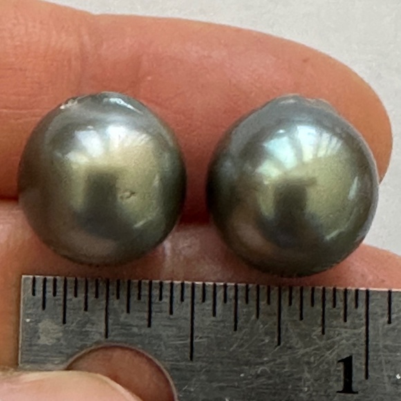 12.2mm Real TAHITIAN Pearl Earrings -925 Sterling Silver Shield Front Leverbacks - Picture 6 of 9